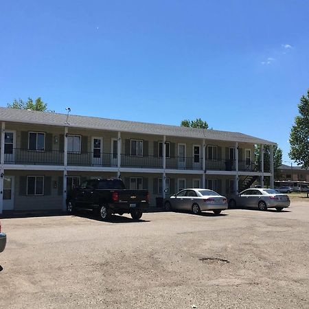 Colonial Motel And Rv Park Mandan Εξωτερικό φωτογραφία